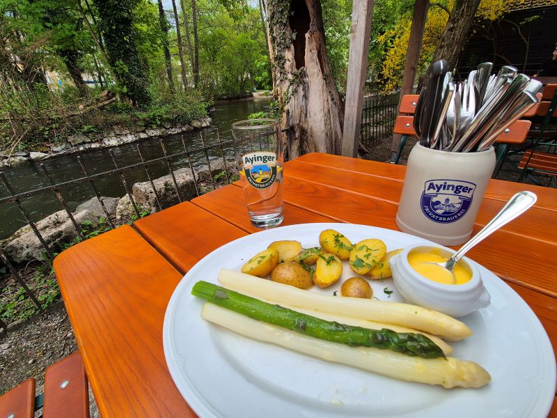 Asparagus lunch